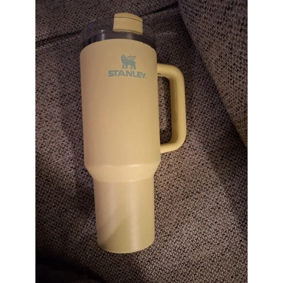 Stanley 40 oz Stainless Steel H2.0 Flowstate‎ Quencher Tumbler YELLOW USED - Picture 2 of 6